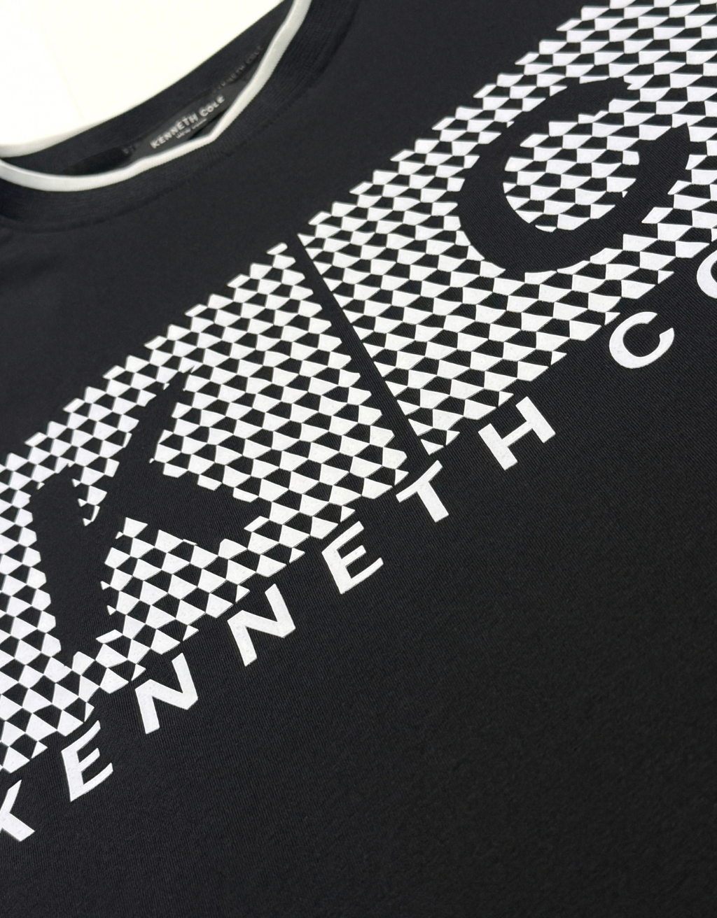 Men's Kenneth Cole Short Sleeve T-Shirt (Black/White Pattern) - Image 2